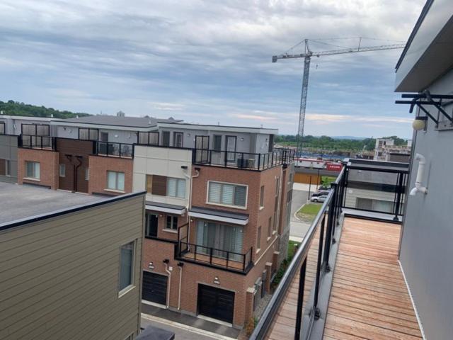 Wateridge Luxury Condos Отава Екстериор снимка